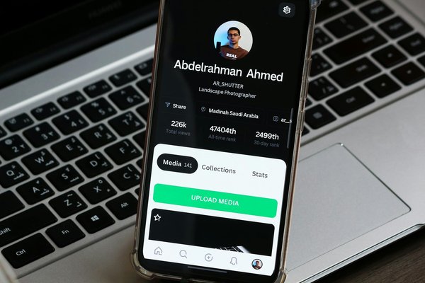 How do UK video games incorporate historical accuracy in storytelling?